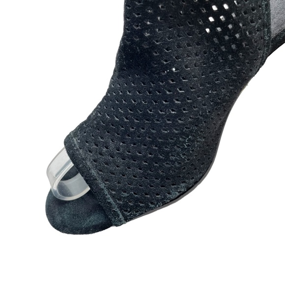 AEROSOLES HIGH FREQUENCY Black Genuine Leather Chunky High Heels Ankle Booties 7 - Picture 11 of 16